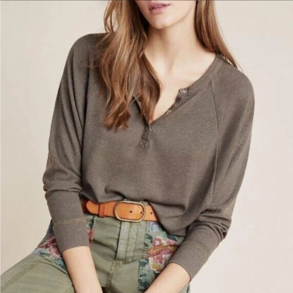 Anthropologie CHASER ANTHRO Henrietta Henley Ribbed Top Olive Green Long Sleeve